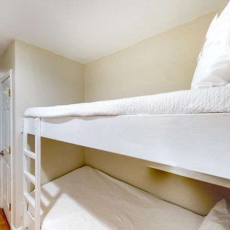 Grand Caribbean Apartment Pensacola Room photo