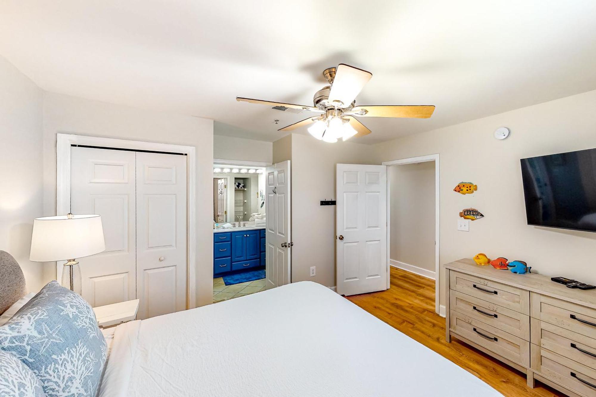 Grand Caribbean Apartment Pensacola Room photo